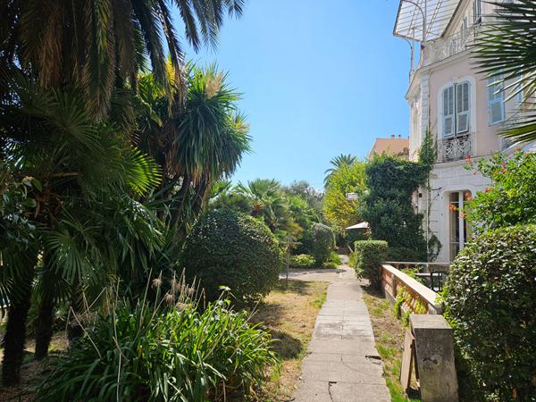 Appartement de charme à Grasse 3 pièces 106 m2