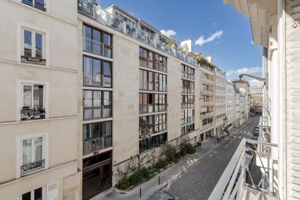Appartement Paris 18e - VILLAGE RAMEY