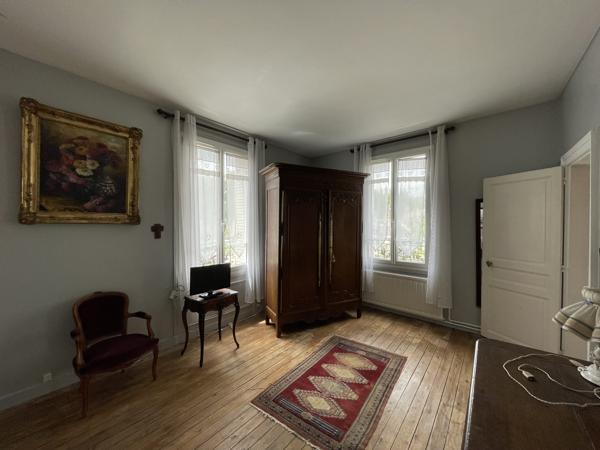 À vendre - Maison bourgeoise, 8 pièces située à Compiègne (60200)