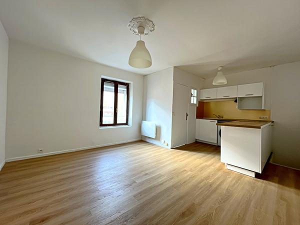 Charmant Appartement 2 Pieces a Vendre a REIMS - secteur Clairmarais