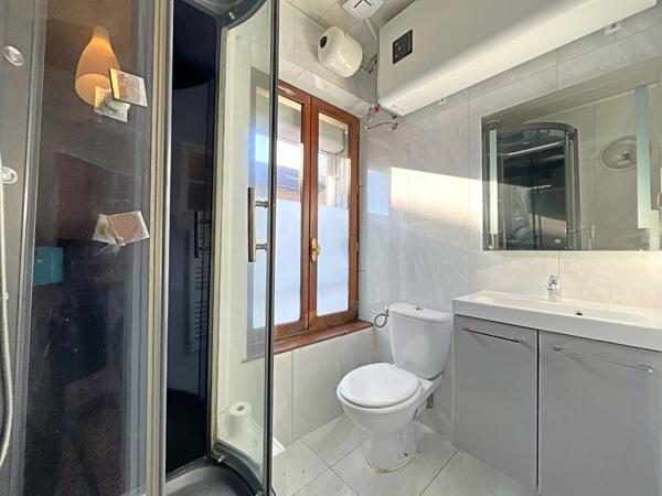 Charmant Appartement 2 Pieces a Vendre a REIMS - secteur Clairmarais