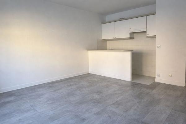 Appartement Saint Denis 1 pièce(s) 24.6 m2