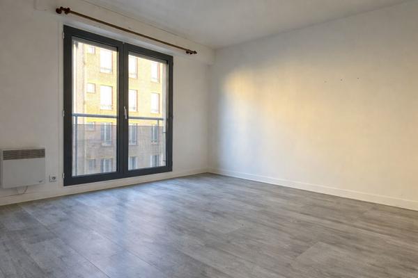 Appartement Saint Denis 1 pièce(s) 24.6 m2