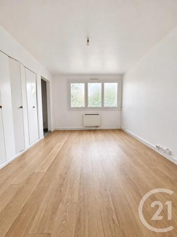 Appartement Studio à vendre  1 pièce - 26,62 m 2   ST DENIS  - 93