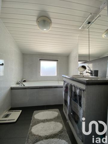 Maison à vendre 5 pièces 131 m² Vérines