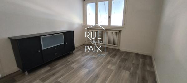 79200 CHATILLON SUR THOUET PAVILLON SUR SOUS-SOL A RÉNOVER