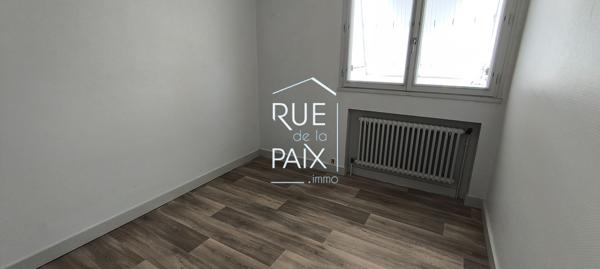 79200 CHATILLON SUR THOUET PAVILLON SUR SOUS-SOL A RÉNOVER