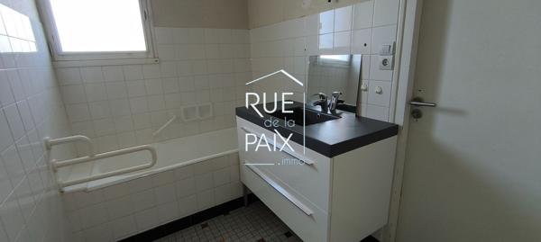 79200 CHATILLON SUR THOUET PAVILLON SUR SOUS-SOL A RÉNOVER