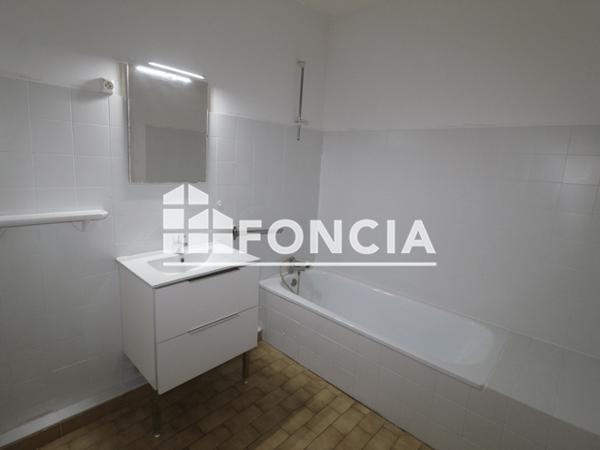 Location Appartement 2 pièces 41.6 m² - 3 RUE PLOTINE Nimes 30000