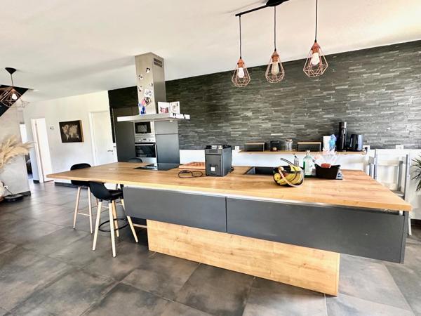 Maison à Beaumont-sur-Sarthe, 72170 - 6 pièces 130m²