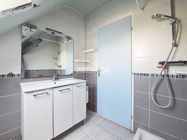 Maison sur terrain de 1280 m² proche des commodités
