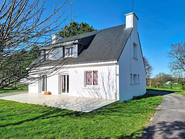 Maison sur terrain de 1280 m² proche des commodités