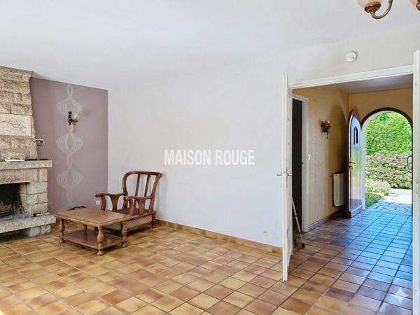 Maison sur terrain de 1280 m² proche des commodités