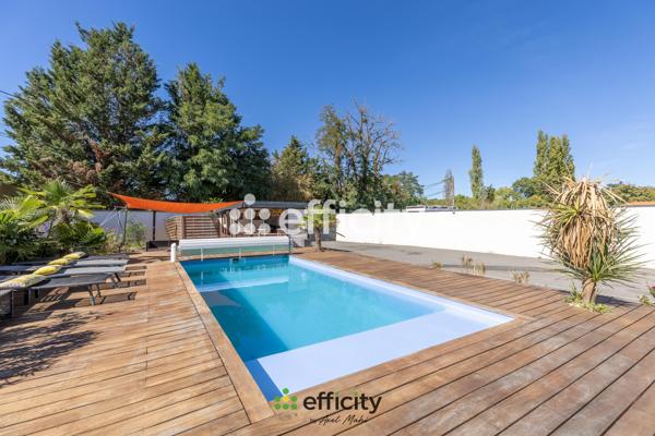 Maison
         5 pièces
        - 126 m² Exclusivité 349 900 €*