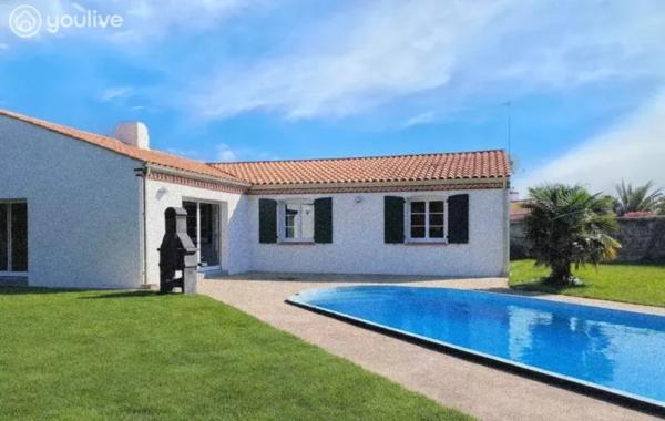 MAISON 4 CHAMBRES – PISCINE CHAUFFÉE – GRAND GARAGE – ENVIRONNEMENT NATURE
