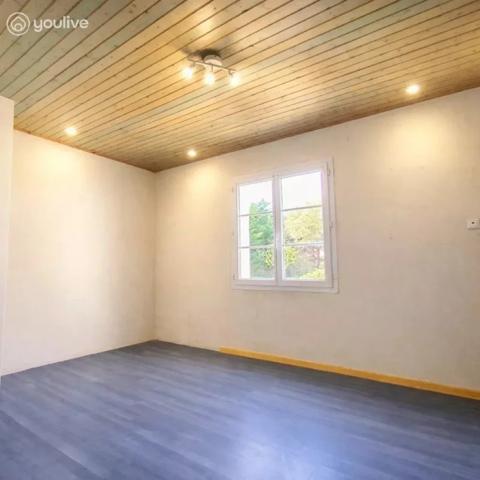 MAISON 4 CHAMBRES – PISCINE CHAUFFÉE – GRAND GARAGE – ENVIRONNEMENT NATURE