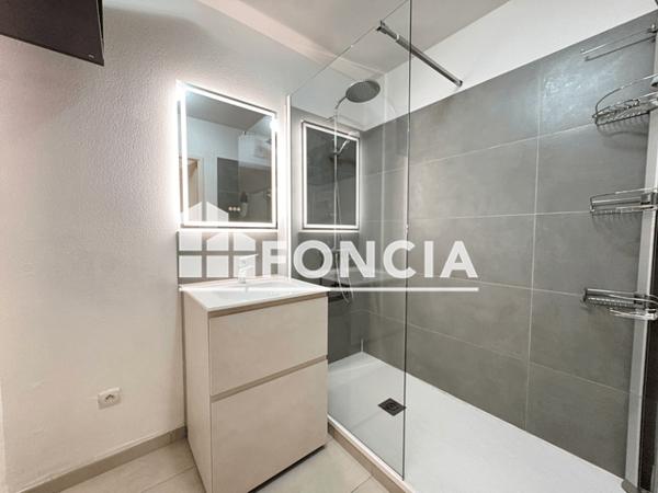 Location Appartement 3 pièces 53.6 m² - Toulon 83000