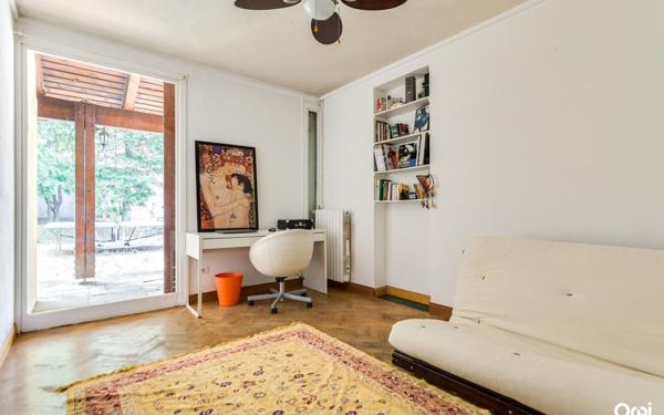 Maison à vendre    5 pièces • 146 m2 Marseille 9