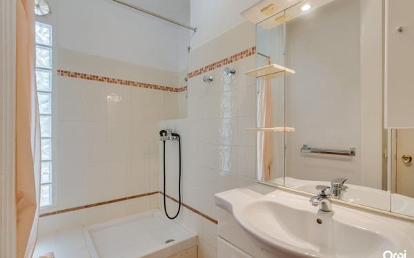 Maison à vendre    5 pièces • 146 m2 Marseille 9