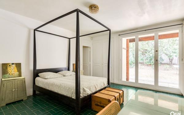 Maison à vendre    5 pièces • 146 m2 Marseille 9