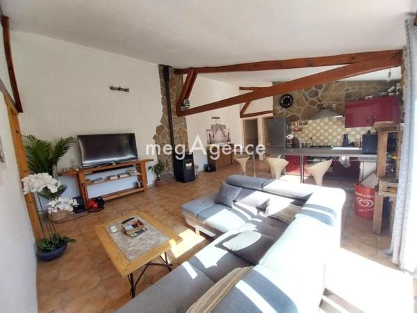 Maison à BLESLE, 43450 - 8 pièces 180m²