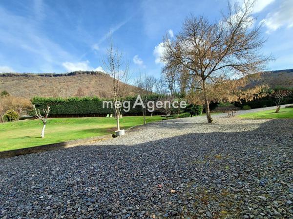 Maison à BLESLE, 43450 - 8 pièces 180m²