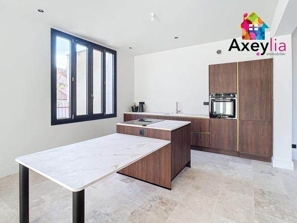 Roanne (42300) A VENDRE - ROANNE - BELLE MAISON ENTIÈREMENT RÉNOVÉE AVEC CINQ CHAMBRES ET TERRAIN