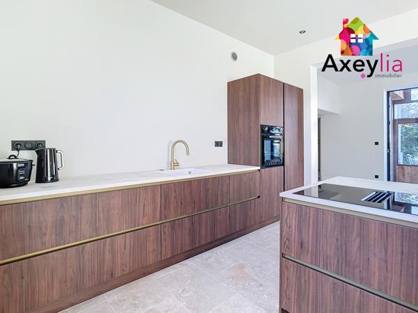 Roanne (42300) A VENDRE - ROANNE - BELLE MAISON ENTIÈREMENT RÉNOVÉE AVEC CINQ CHAMBRES ET TERRAIN