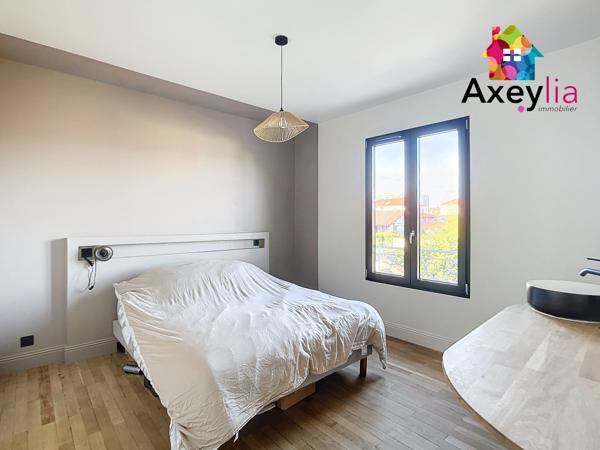 Roanne (42300) A VENDRE - ROANNE - BELLE MAISON ENTIÈREMENT RÉNOVÉE AVEC CINQ CHAMBRES ET TERRAIN