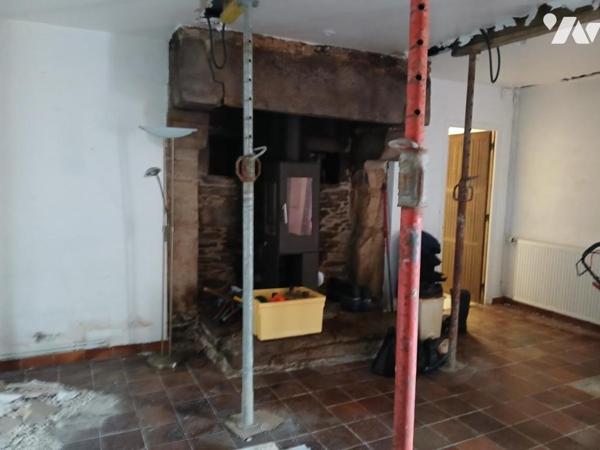Maison à rénover à Plouguenast