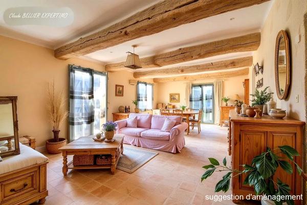 Meyreuil (13590) Maison familiale à MEYREUIL de 223 m2 constituée actuellement de 3 logements sur sa parcelle de 4000 m2