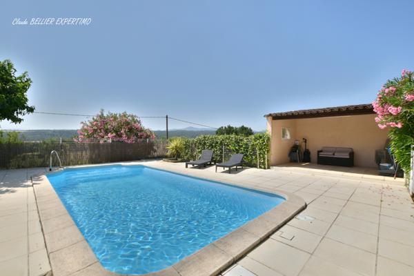 Meyreuil (13590) Maison familiale à MEYREUIL de 223 m2 constituée actuellement de 3 logements sur sa parcelle de 4000 m2