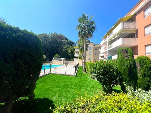 Cagnes Sur Mer Très beau 3 P Rez de Chaussée 78 m2 Terrasse 23 M² Piscine Parking Cave