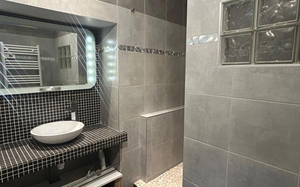 Appartement à louer    3 pièces • 53,30 m2 Clarensac