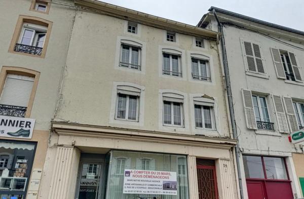 Immeuble en centre ville avec Local loué