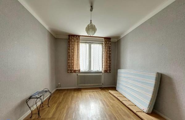 Immeuble en centre ville avec Local loué