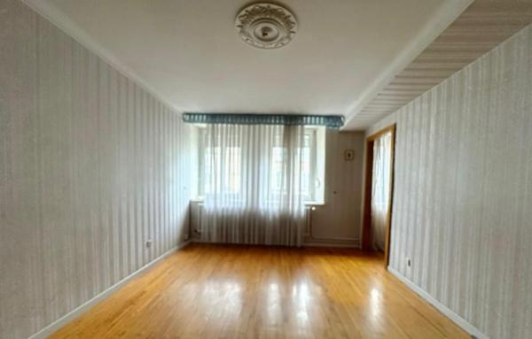 Immeuble en centre ville avec Local loué