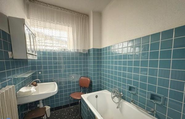 Immeuble en centre ville avec Local loué