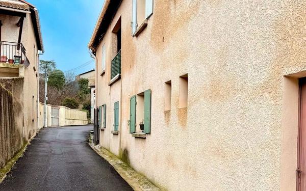 Immeuble à vendre    14 pièces •  Caveirac