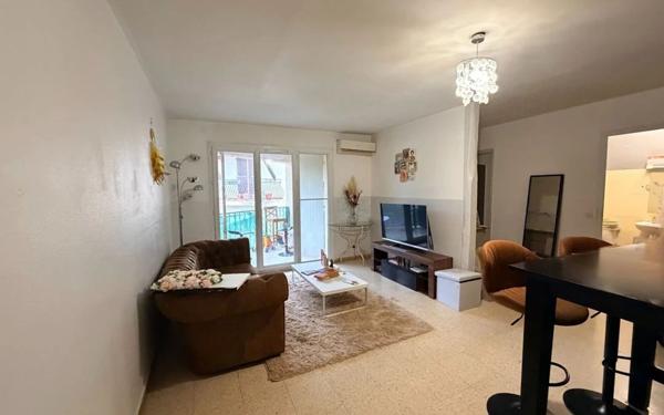 Immeuble à vendre    14 pièces •  Caveirac