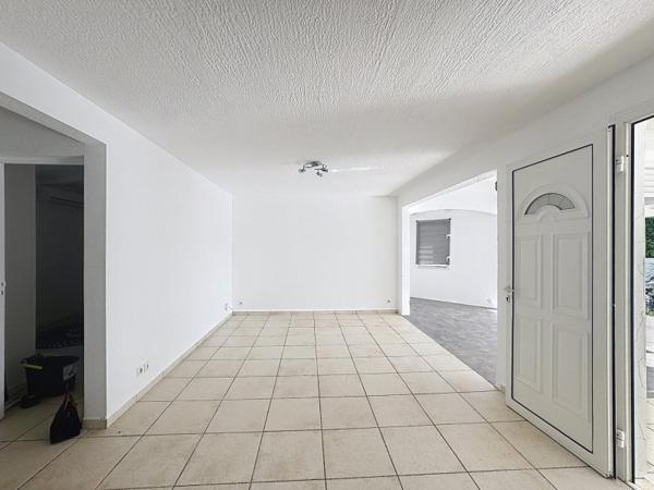 Vente / Maison à Baie-Mahault (97122)