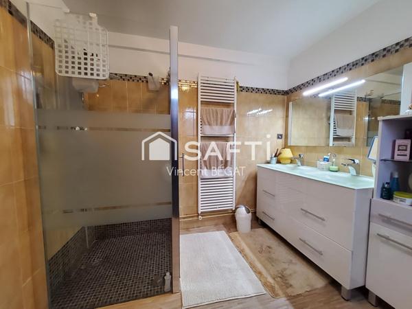 Gare à pied maison ancienne 5 chambres jardin