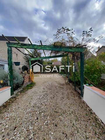 Gare à pied maison ancienne 5 chambres jardin