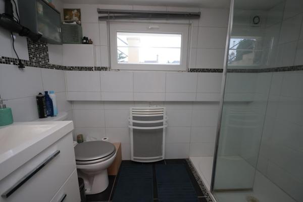 Maison en parfait état, ravalement récent, secteur idéal