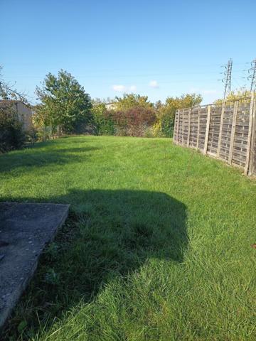 PISCINE ET GRANDE PROPRIETE PLAIN PIED SIMILAIRE A UN LOFT