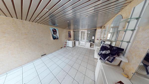 Local d’activité  en vente - République