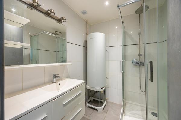 13007 - Appartement T3 traversant avec balcon – Avenue Pasteur 13007