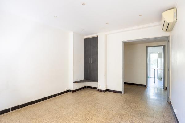13007 - Appartement T3 traversant avec balcon – Avenue Pasteur 13007