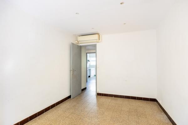 13007 - Appartement T3 traversant avec balcon – Avenue Pasteur 13007