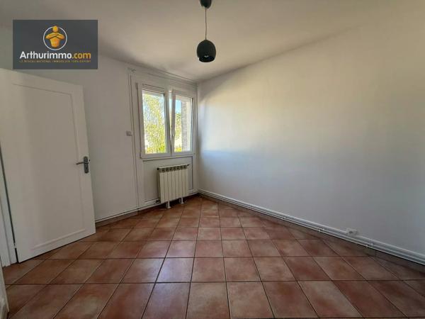 Location                                                      Appartement
                        
                     2 pièces                      36 m2                     à Montsoult